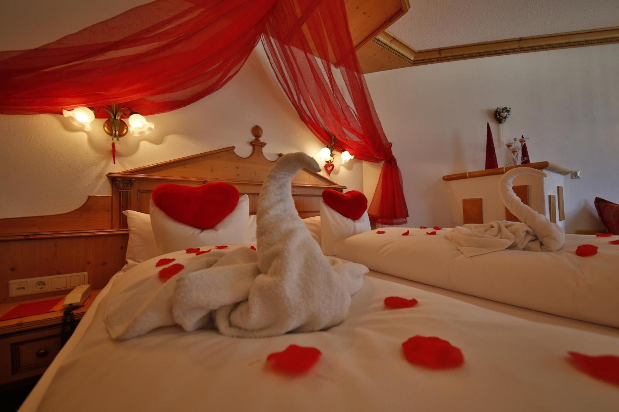 Romantik Resort & Spa Der Laterndl Hof Хальдензе Номер фото